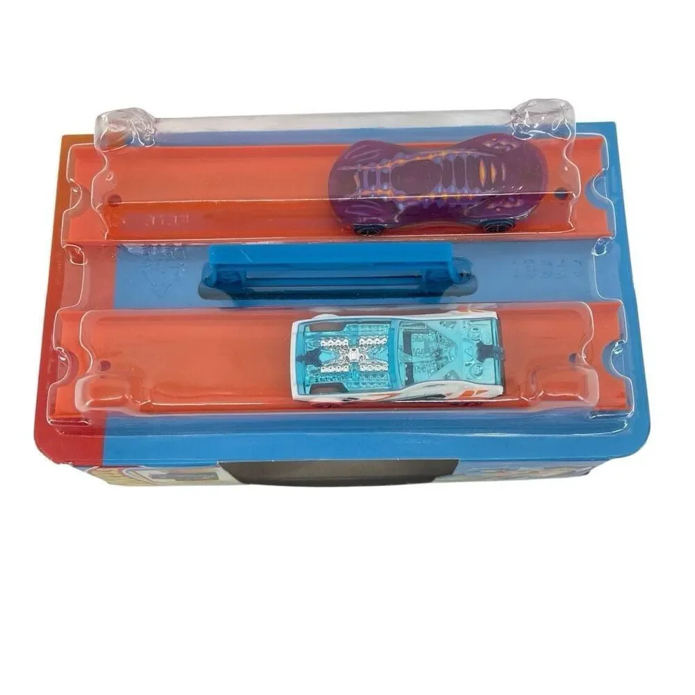 Hot Wheels Race Case Stunt Tracks Playset Dual Launcher 2 Cars Storage Case New